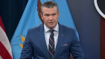 Hegseth paralajmëron Rusinë të mos përfshihet në luftën me Iranin