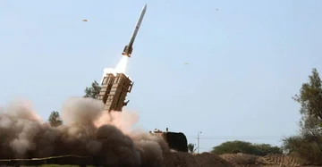 Irani zotohet të përdorë raketa të fuqishme, refuzon bisedimet me Trump