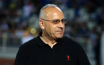 Agim Ademi viziton legjenden e futbollit të Gjilanit dhe Kosovës, i cili ndodhet i shtrirë në spital