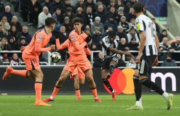 Kur Newcastle mendoi se fitoi, Barcelona shpëton me penallti