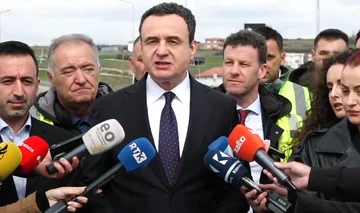 Kurti pasi “lëshoi pe”: Dhamë një dritare 12-mujore, strukturat ilegale kanë mbetur vetëm në shëndetësi e arsim