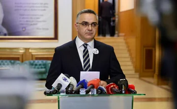 Tahiri: Bizneset në prag kolapsi, po mbytet sektori që i gjeneron të hyrat, të ulet akciza përkohësisht për naftën