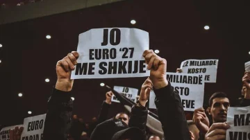 Tifozat Kuq e Zi shpërthejnë ndaj FSHF-së: Po na heshtin me vetëdije