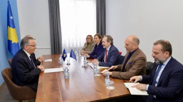 Hamza pas takimit me Giaufret: Integrimi evropian dhe anëtarësimi në NATO, synime strategjike të Kosovës