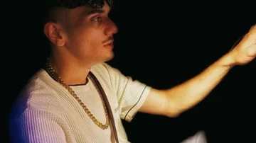 Buta përfshihet në rrahje në Ferizaj, reperi në kërkim