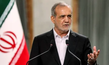 Presidenti i Iranit përfshihet në përplasjen e Trumpit me Papën, dënon “fyerjen” e presidentit amerikan