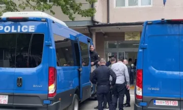 U arrestuan për bixhoz e skema piramidale, 19 të dyshuarit paraqiten në gjykatë