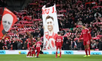 Tifozët e Unitedit po planifikojnë që ta nderojnë Diogo Jotan në ndeshjen ndaj Liverpoolit